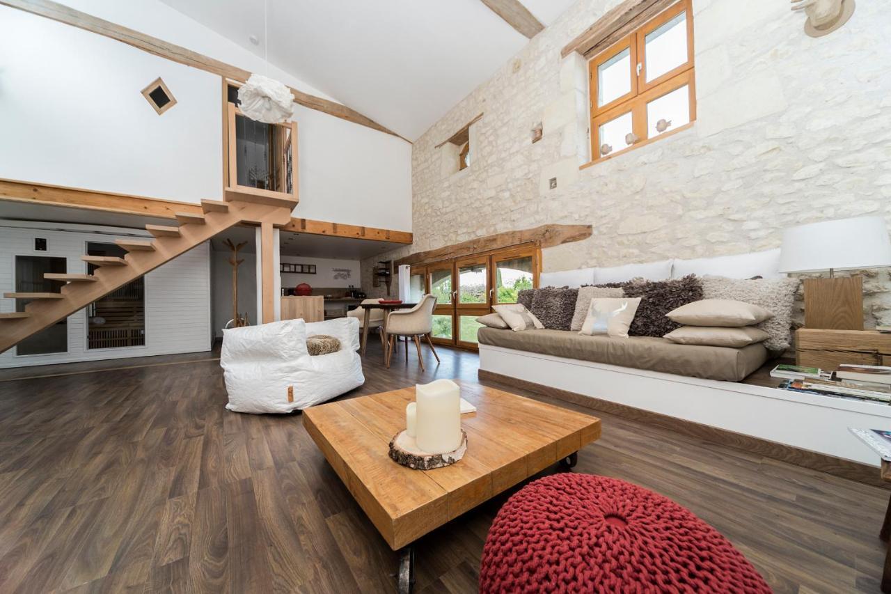 Les Terrasses Suite Et Loft De Campagne Avon-les-Roches Exterior foto