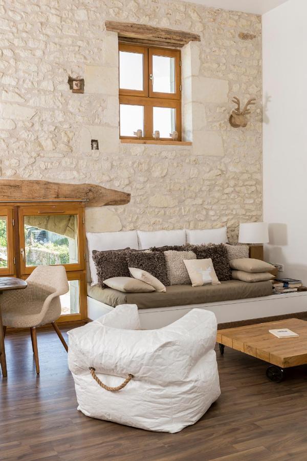 Les Terrasses Suite Et Loft De Campagne Avon-les-Roches Exterior foto