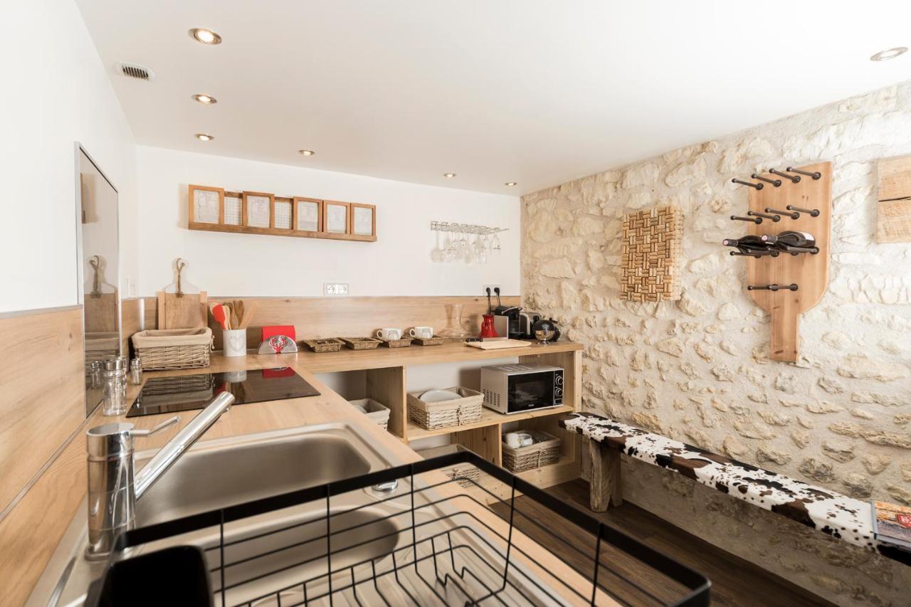 Les Terrasses Suite Et Loft De Campagne Avon-les-Roches Exterior foto